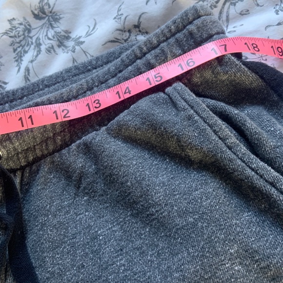 Banana Republic heritage collection side stripe joggers - Picture 4 of 6